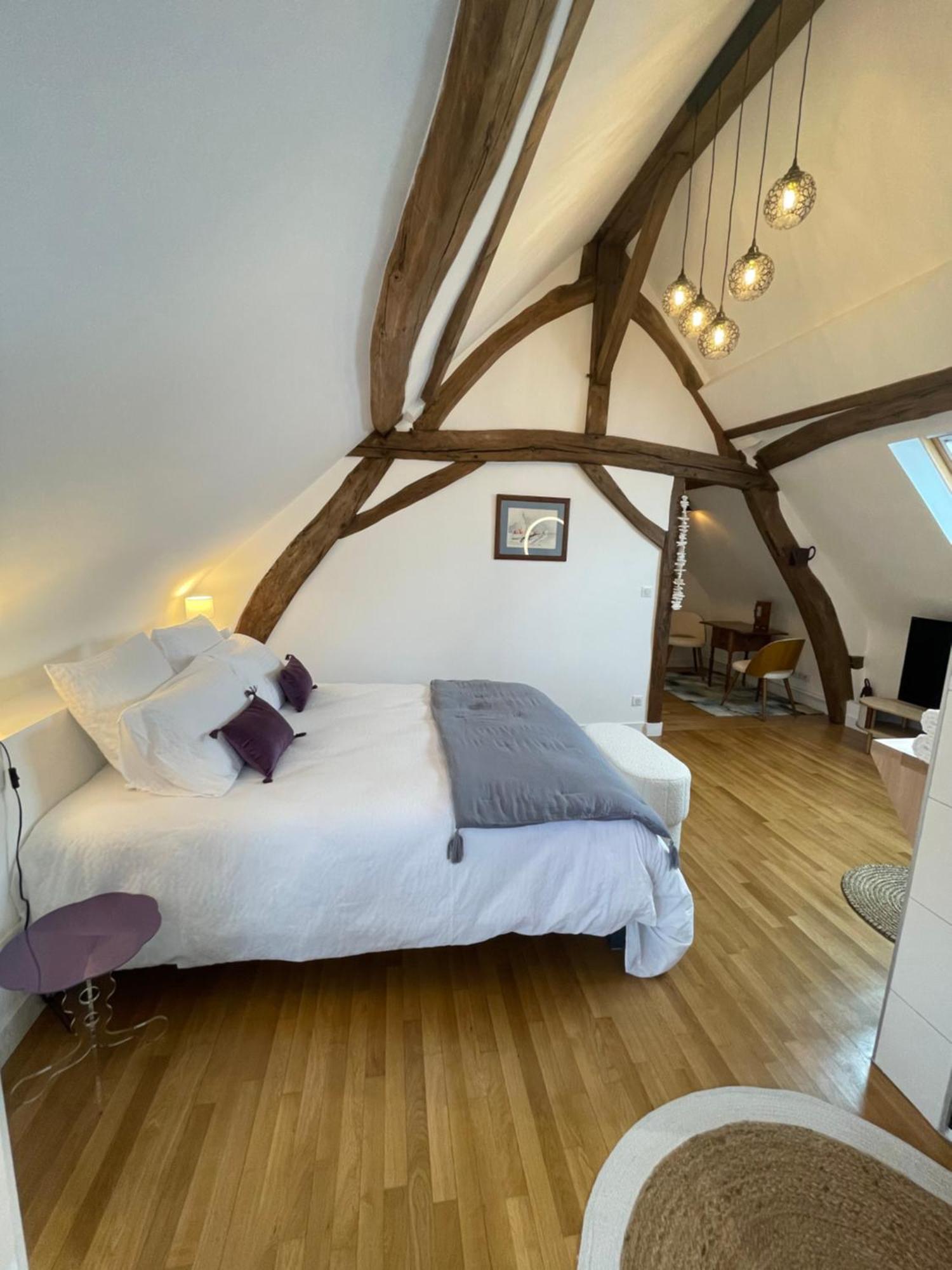 Le Clos Du Q'Hatre Cléry-Saint-André Extérieur photo